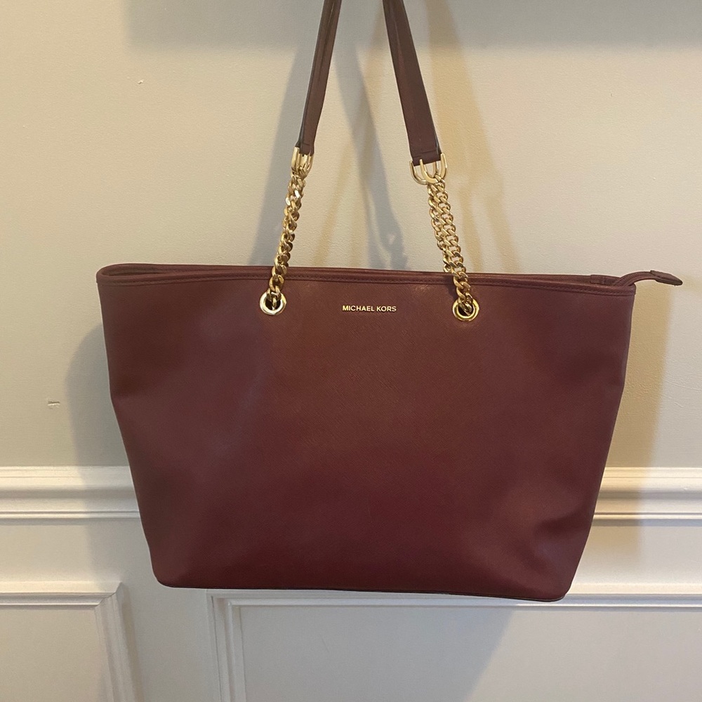 Michael Kors Jet Set Travel Tote in Burgundy